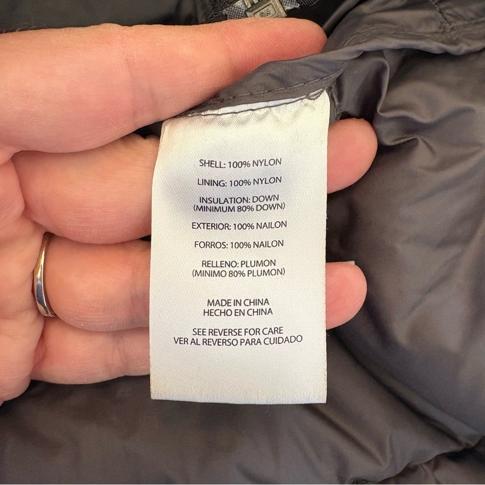 Eddie Bauer Solid Black Quilted Packable Puffer V… - image 5